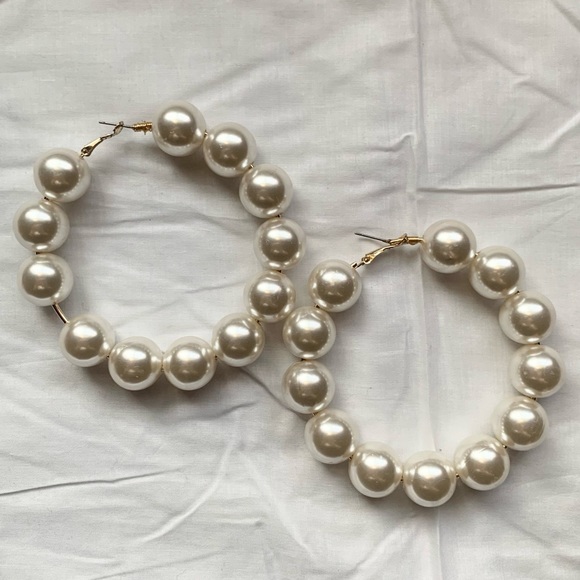 The Priscilla Wedding Earring - Picture 1 of 3